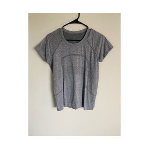 Luluelmon swiftly tee